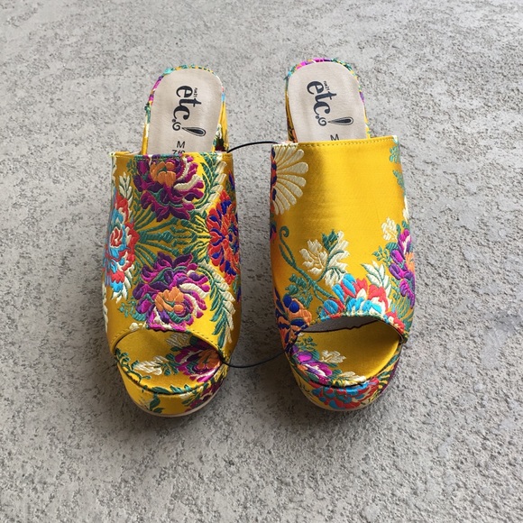 NWT! Asian Print satin gorgeous chunky Mules - Picture 4 of 6